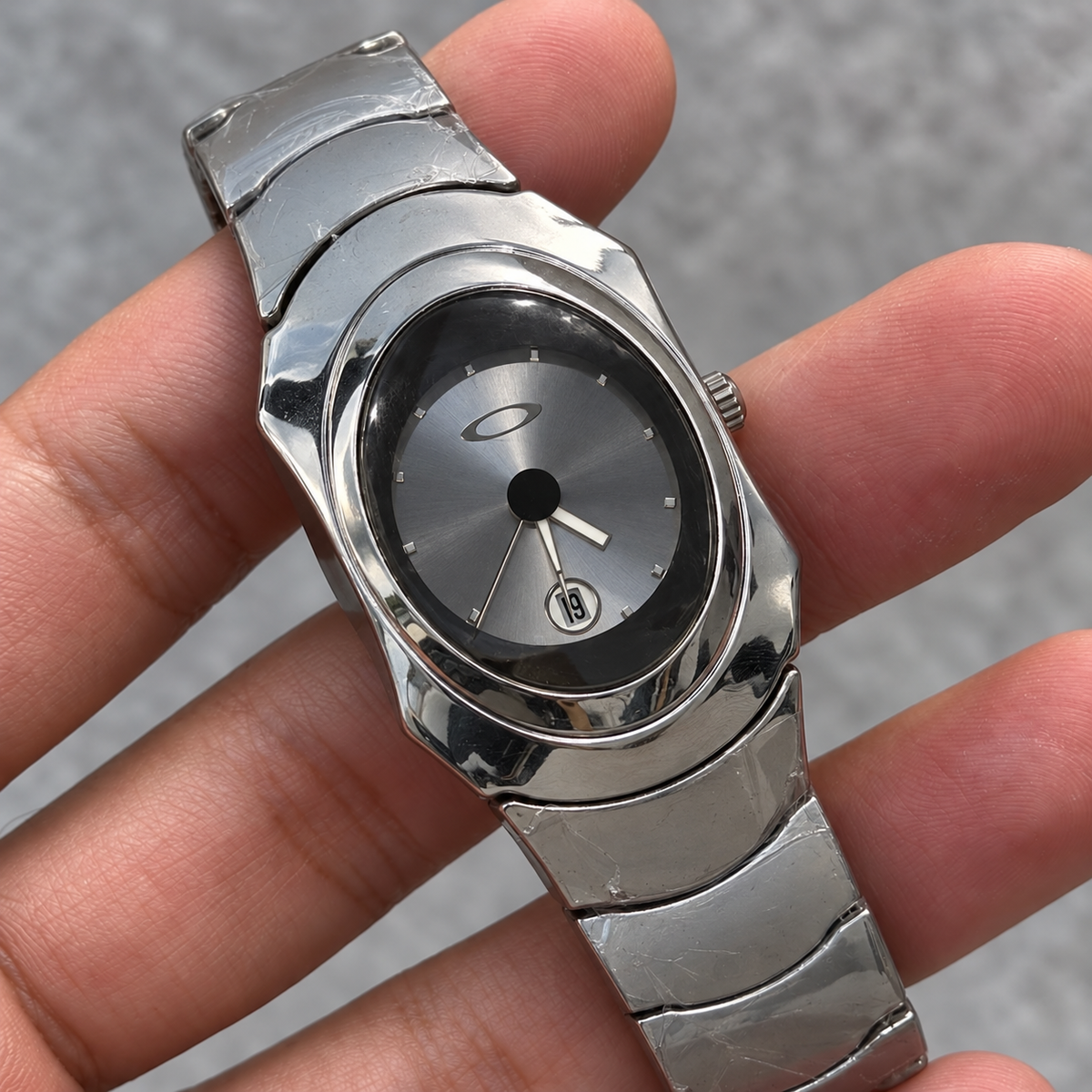Oakley Time Bomb Titanium Watch – Silver Dial