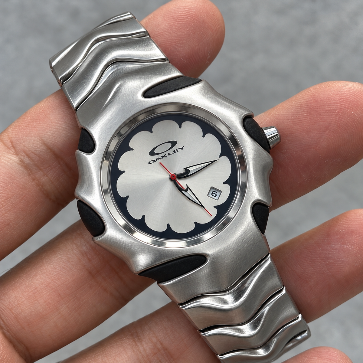 Oakley Blade Watch – White Flower Dial, Matte Bracelet