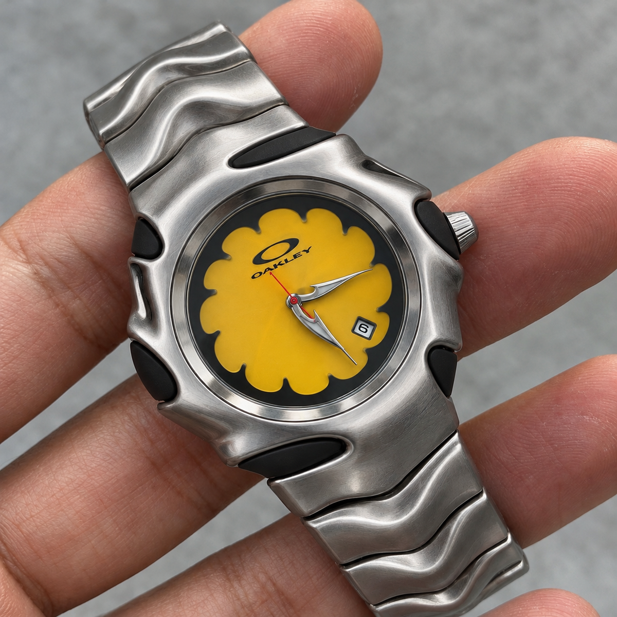 Oakley Blade Watch – Yellow Flower Dial, Matte Bracelet