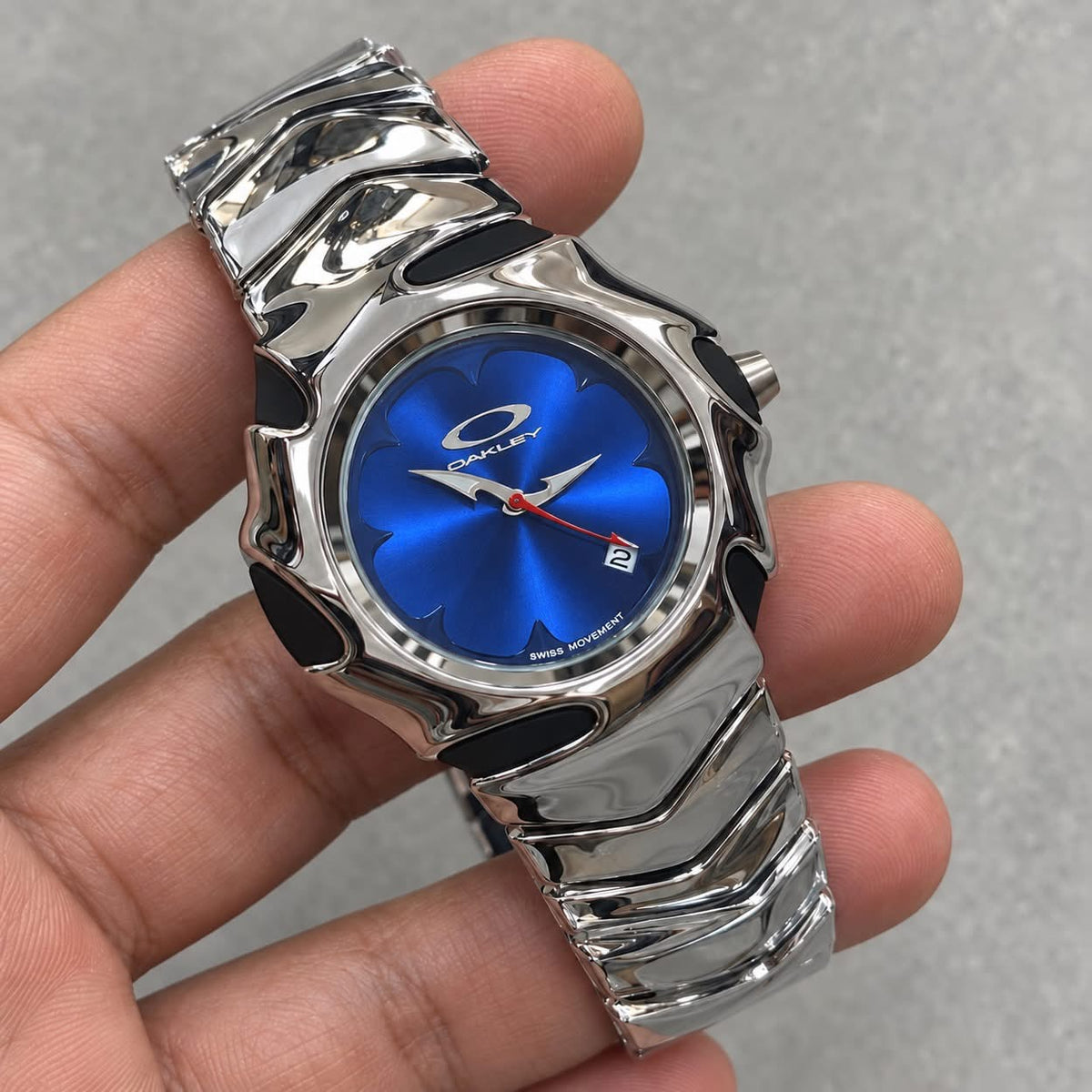 Oakley Blade Watch – Blue Flower Dial, Polished Bracelet