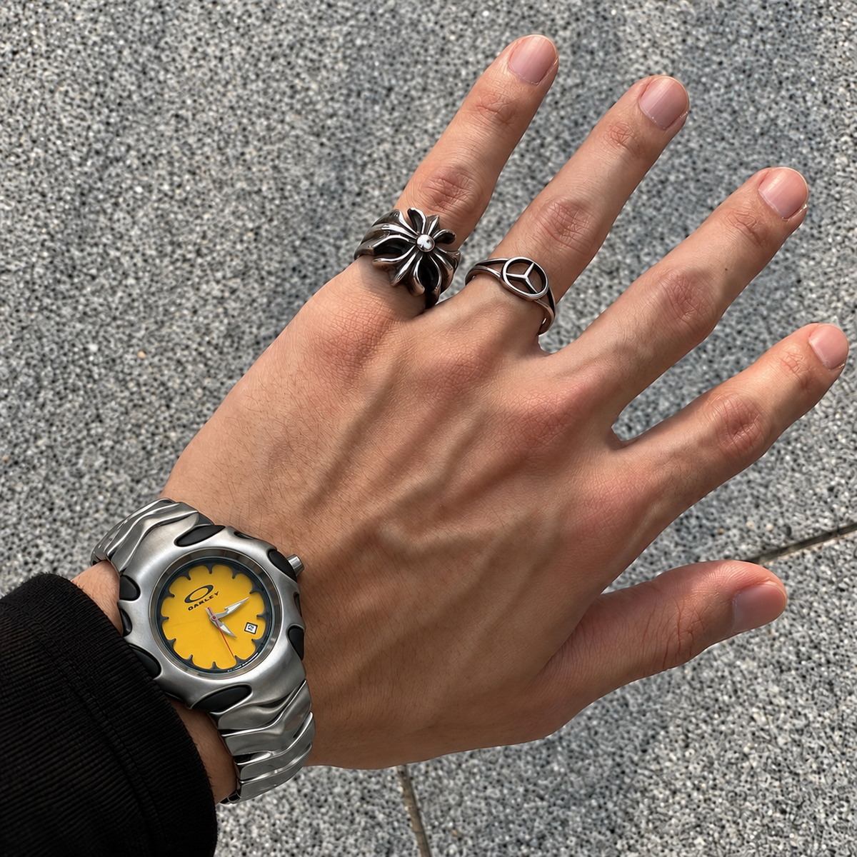 Oakley Blade Watch – Yellow Flower Dial, Matte Bracelet