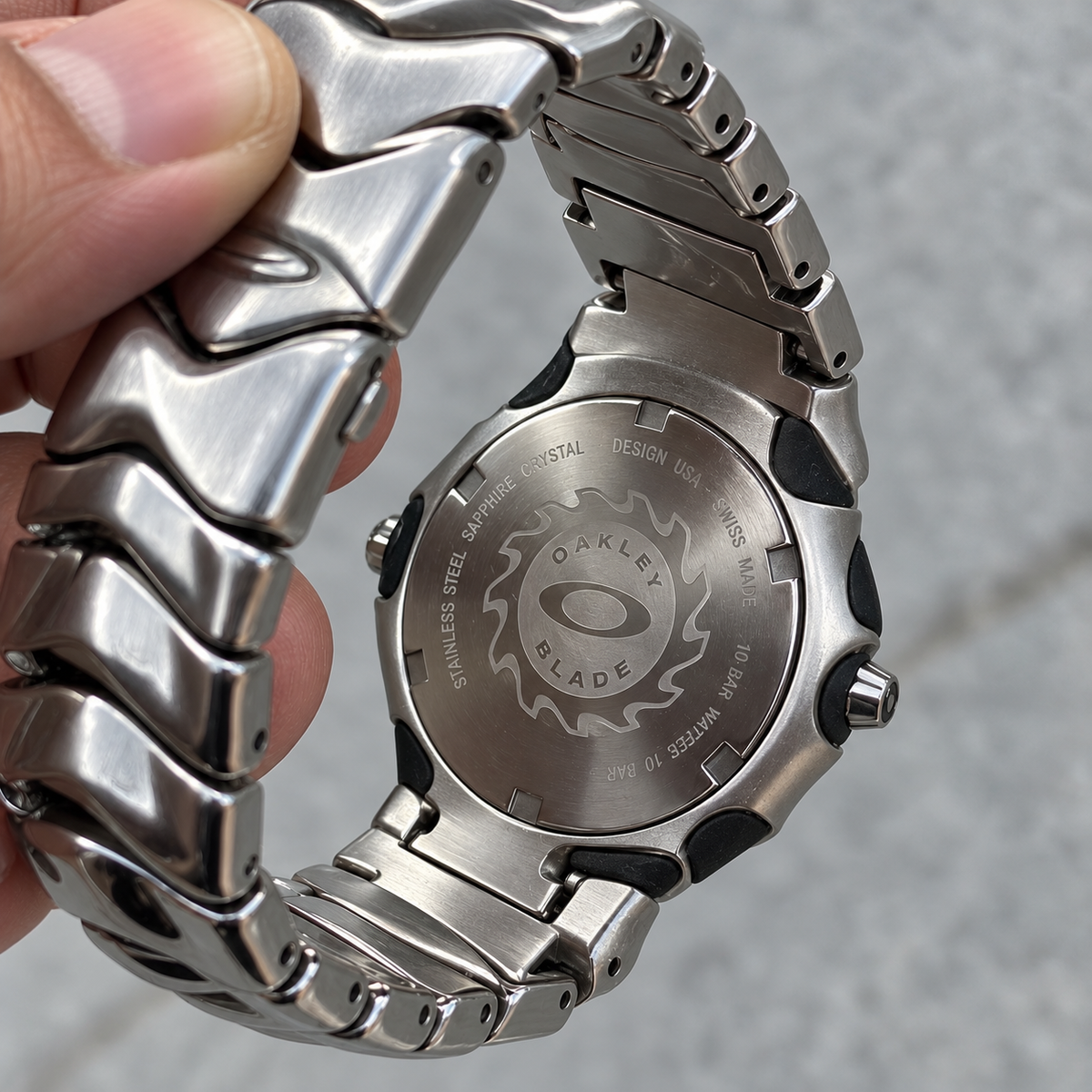 Oakley Blade Watch – White Flower Dial, Matte Bracelet